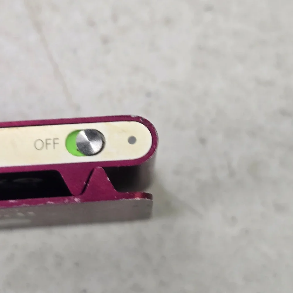 Apple iPod shuffle 2nd Generation Special Edition Red (1 GB)